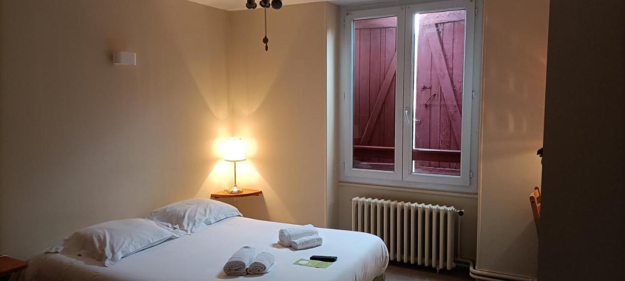 Logis Hotel Grangier Saint-Sozy Eksteriør bilde